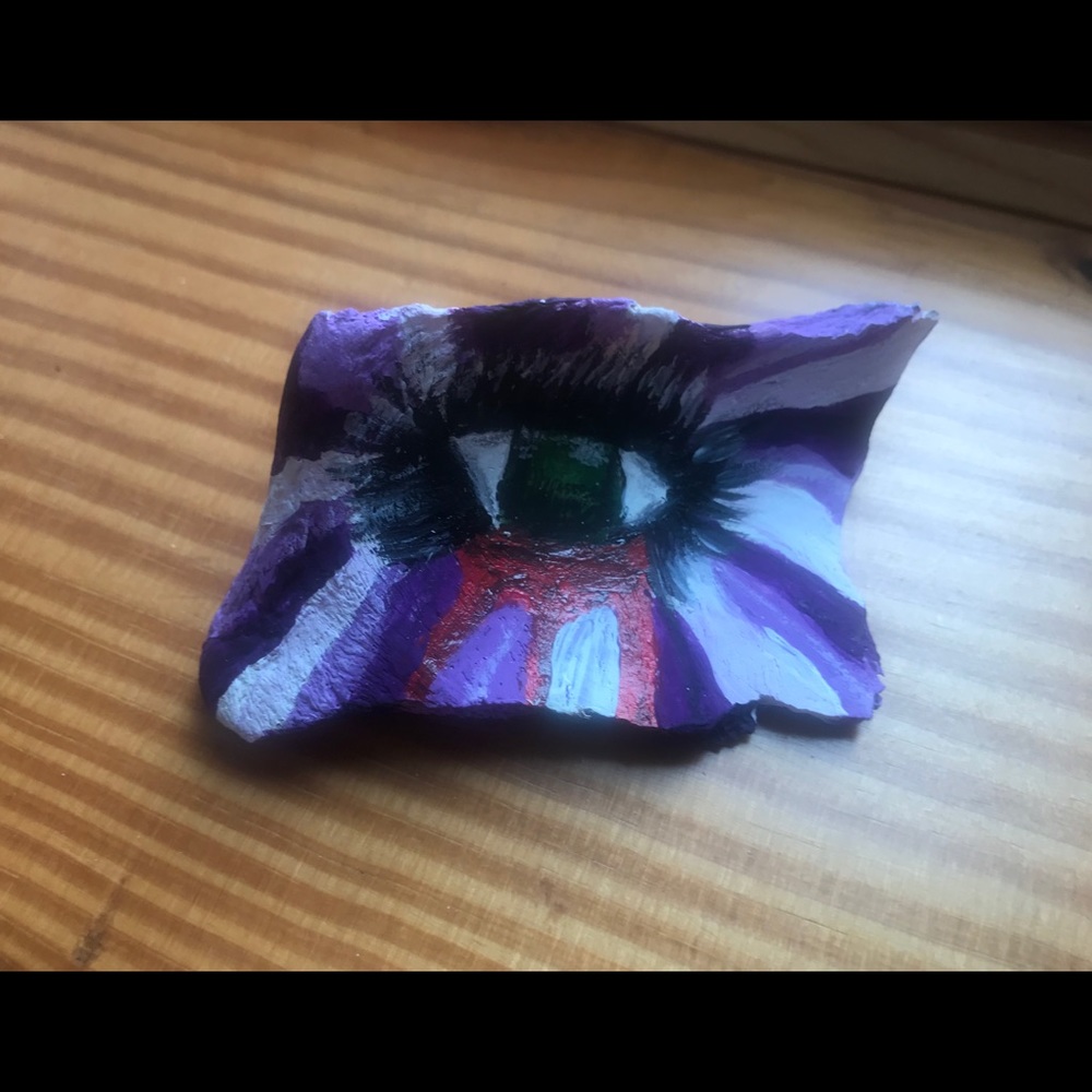 Bleeding Eye painted bone - Picture 4 of 4